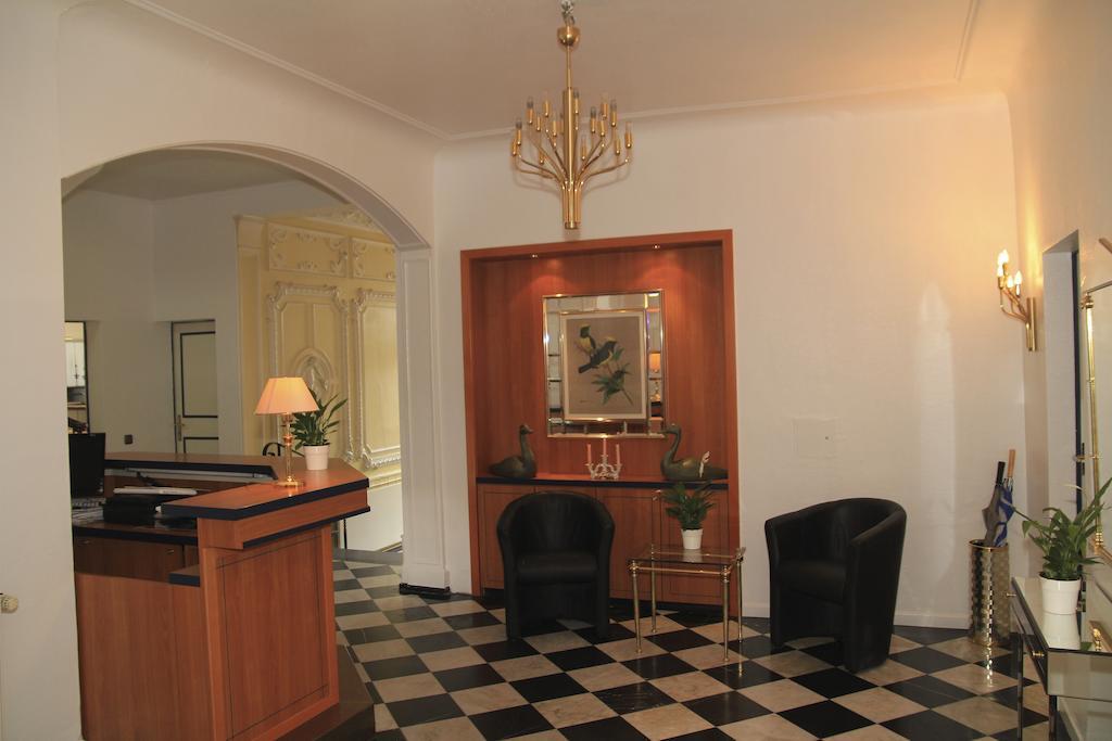 Parkhotel Tillmanns Eltville am Rhein Buitenkant foto